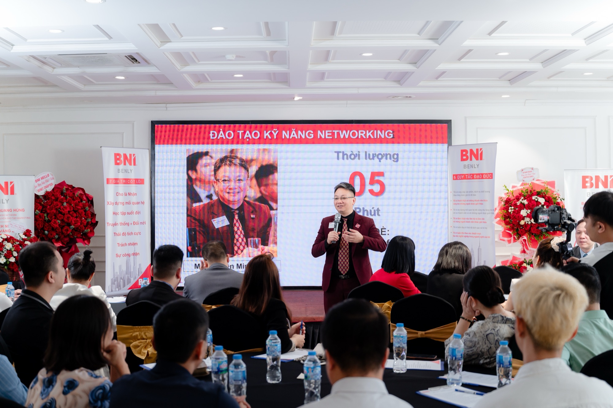Nguyễn Minh Tiền tại sự kiện networking của cộng đồng BNI